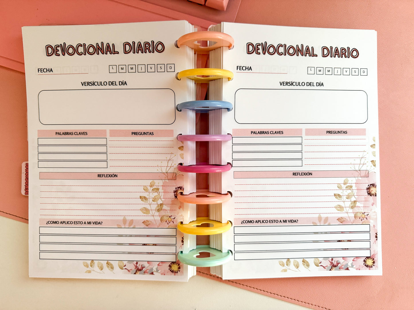 DIARIO DEVOCIONAL PARA UN AÑO ROSA FLORAL